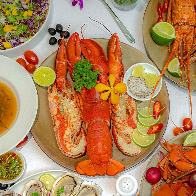Buffet Hải Sản La Vela có những món ăn nào khác ngoài hải sản?
